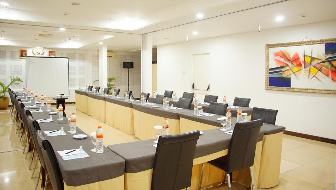 Gp Mega Kuningan Jakarta Buitenkant foto