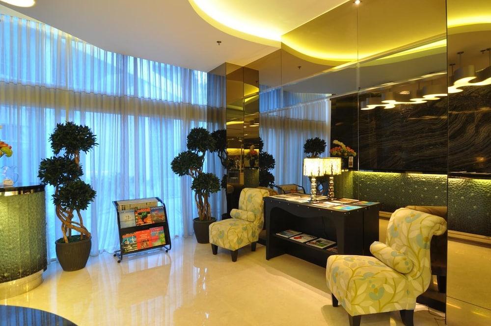Gp Mega Kuningan Jakarta Buitenkant foto