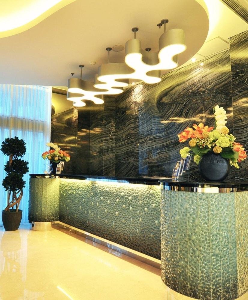 Gp Mega Kuningan Jakarta Buitenkant foto