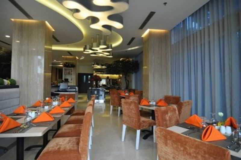 Gp Mega Kuningan Jakarta Buitenkant foto